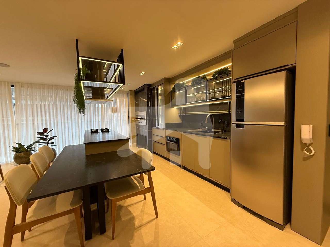 Apartamento novo Semi-mobiliado 01 suíte + 02 dormitórios 