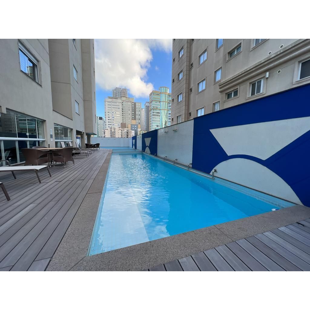 Lindo Apartamento Alto Padrão Frente a Avenida com Vista Mar Finamente Mobiliado