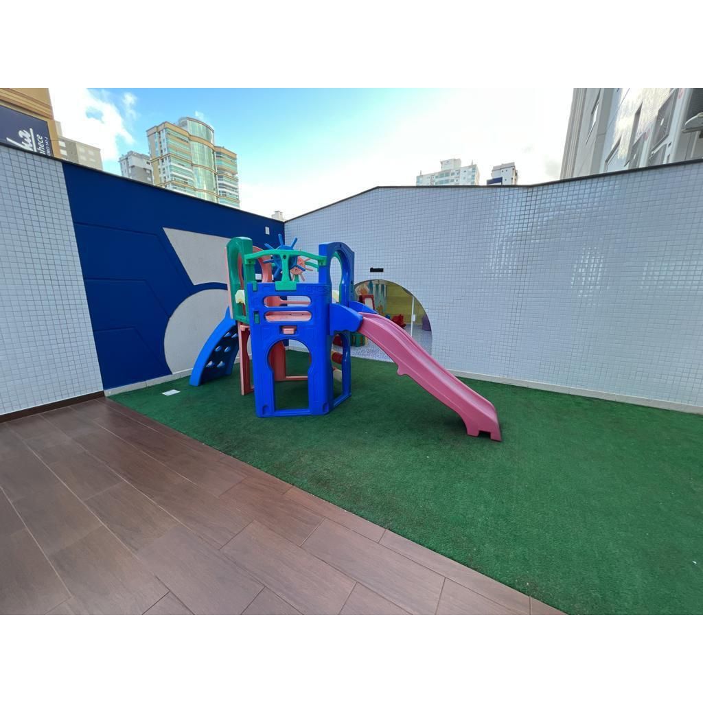 Lindo Apartamento Alto Padrão Frente a Avenida com Vista Mar Finamente Mobiliado